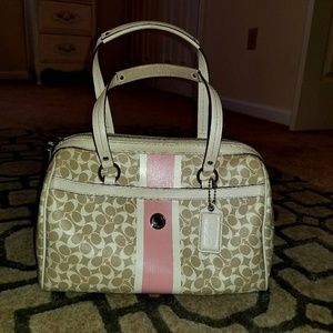 💟 Coach purse pink, cream, and tan